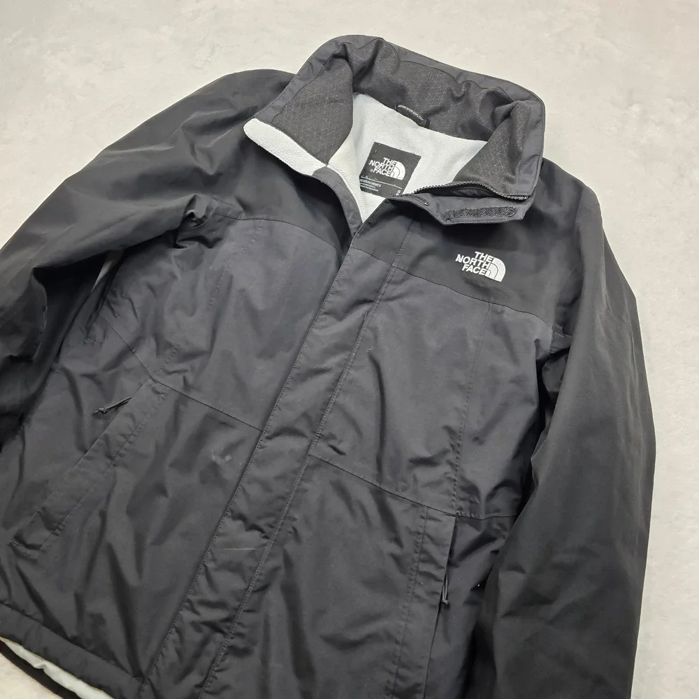 The North Face HyVent Jacket Mens Small‎ Black Insulated Zip Waterproof